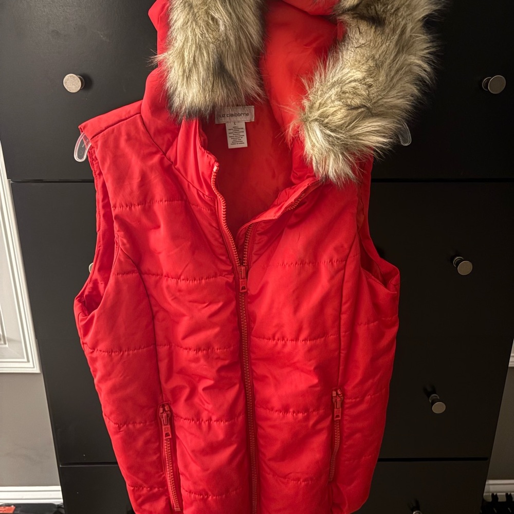 Liz Claiborne Vibrant Red Vest with Faux Fur Trim - Picture 3 of 4